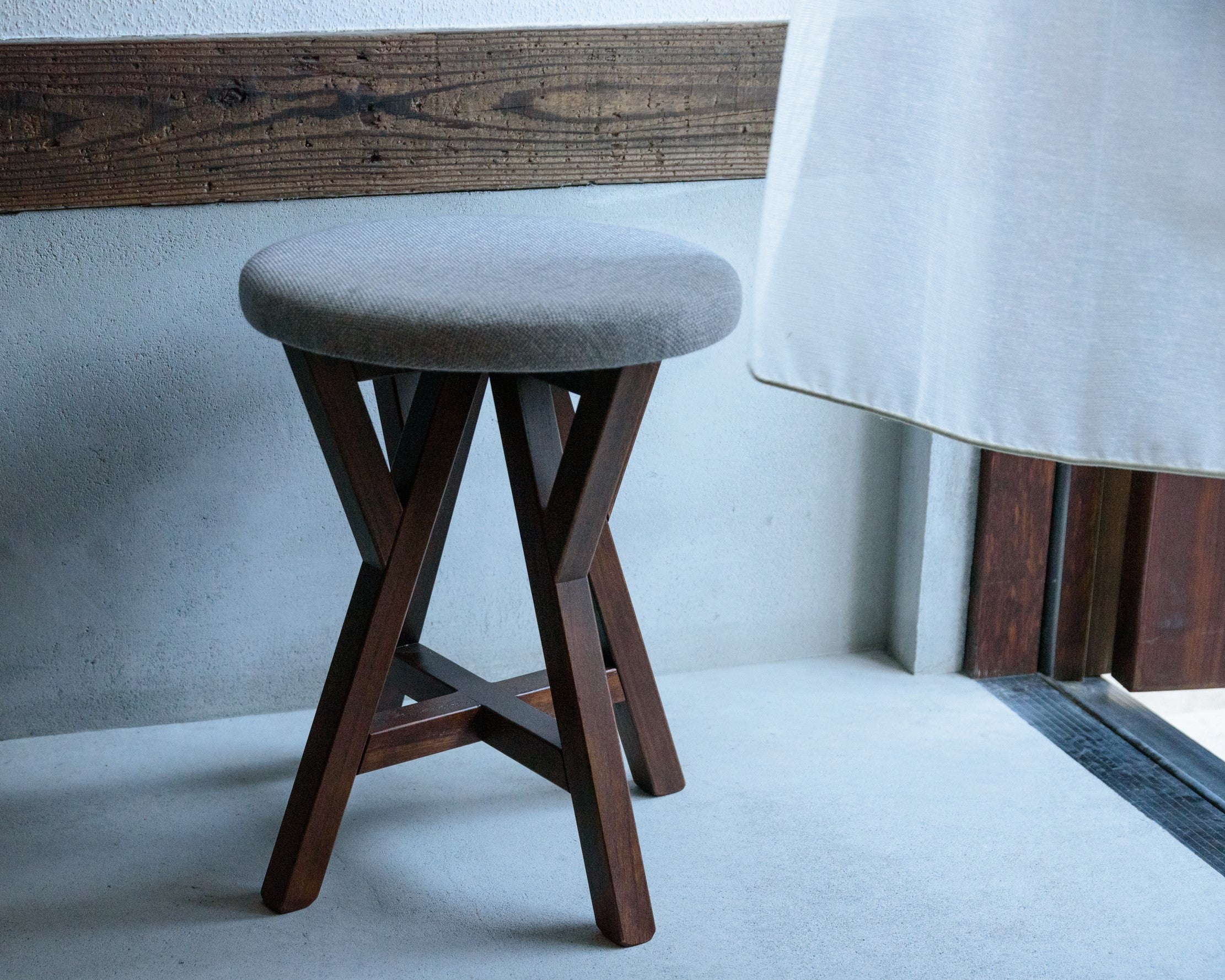 KIRI branch stool – 朝倉家具