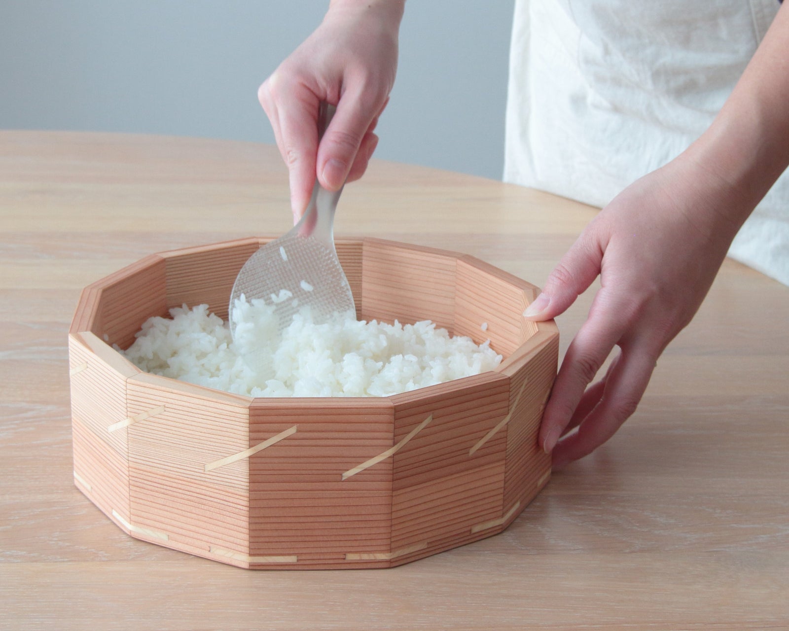 よろずおひつ – 朝倉家具