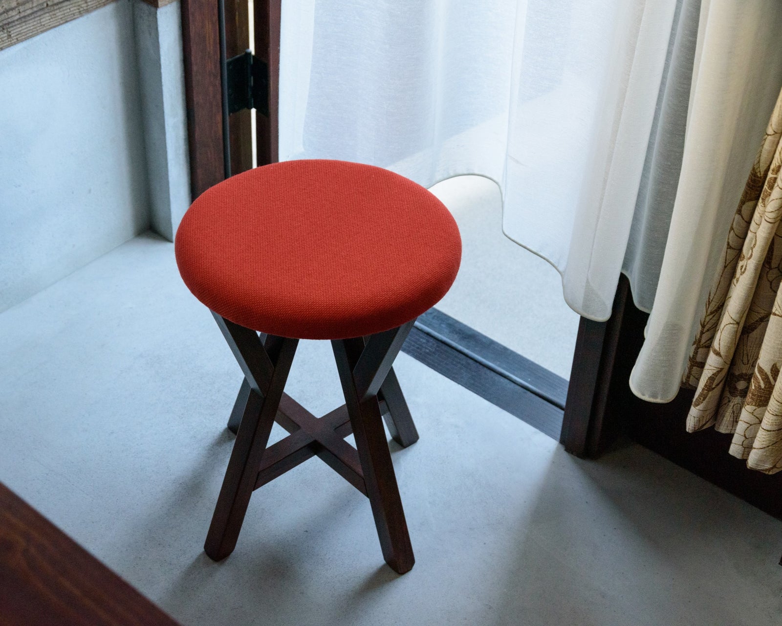 栗とさくらのスツール 栗とさくらのスツール